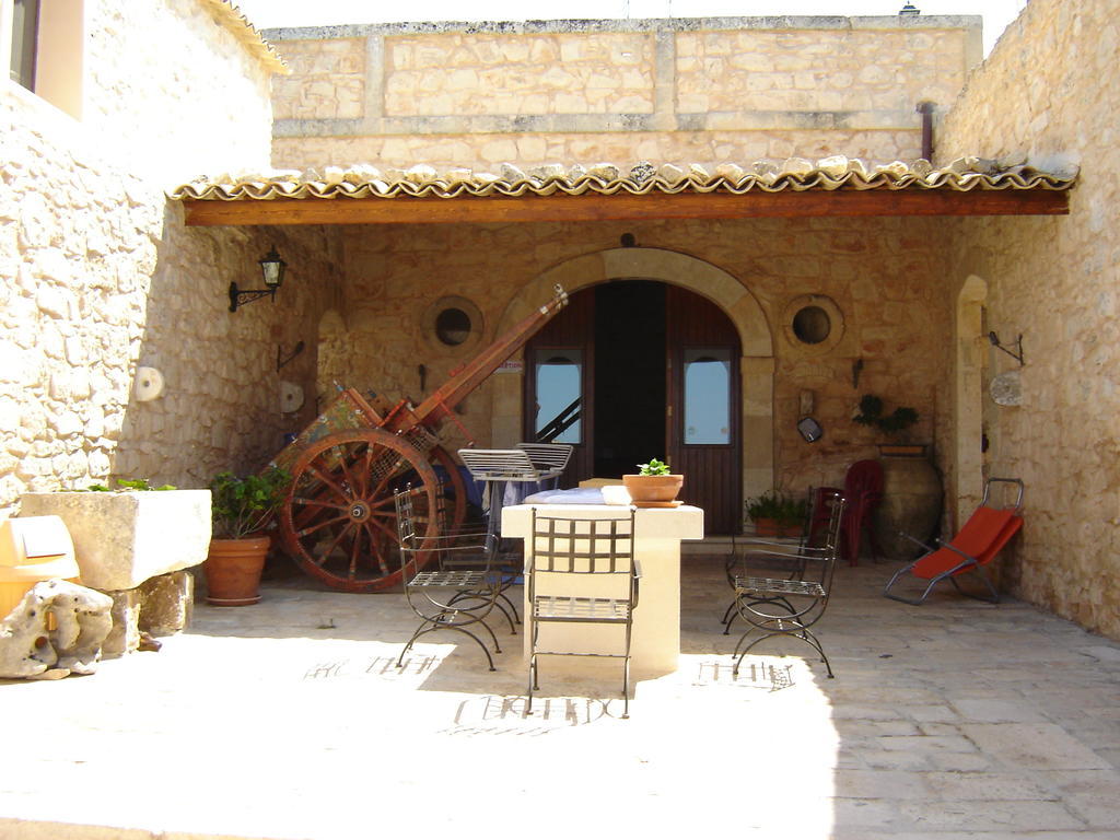 Agriturismo Al Casale Donnafugata Εξωτερικό φωτογραφία